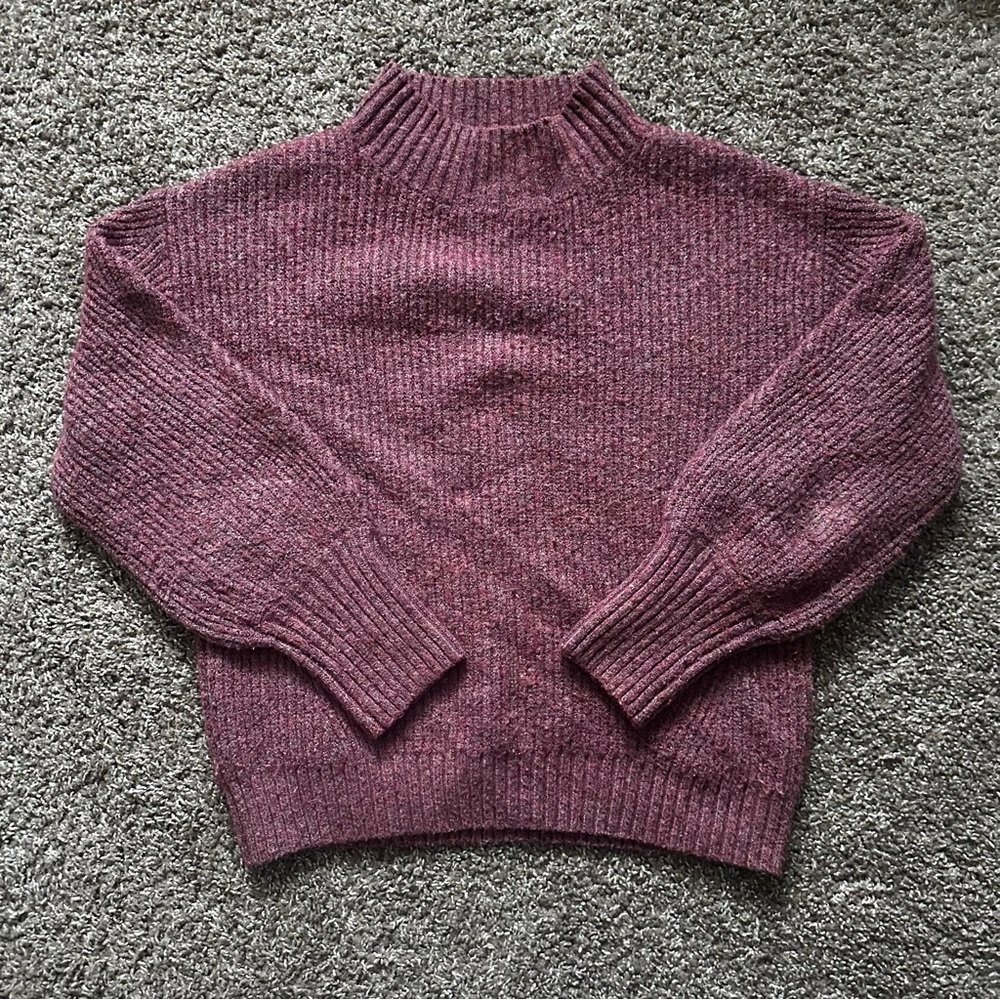 EVEREVE Gianna Plum Mock Neck Sweater M